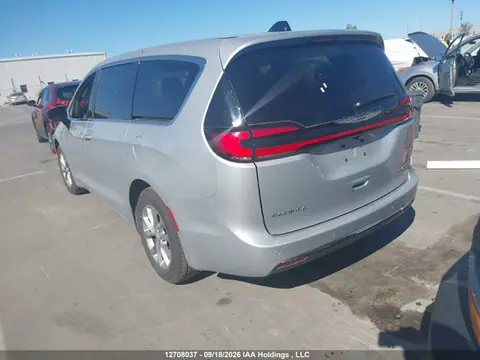2026 Chrysler Pacifica Limited VIN 2C4RC1GG5TR264381 фото 3