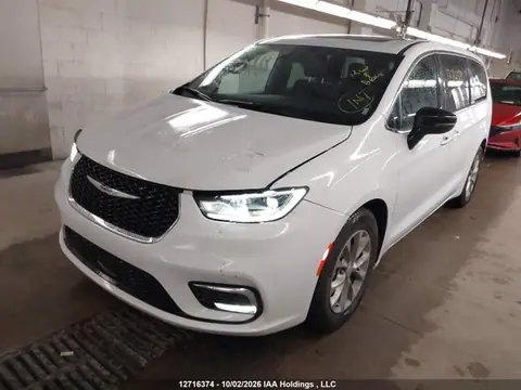 2026 Chrysler Pacifica Limited VIN 2C4RC1GGXTR264165 фото 2