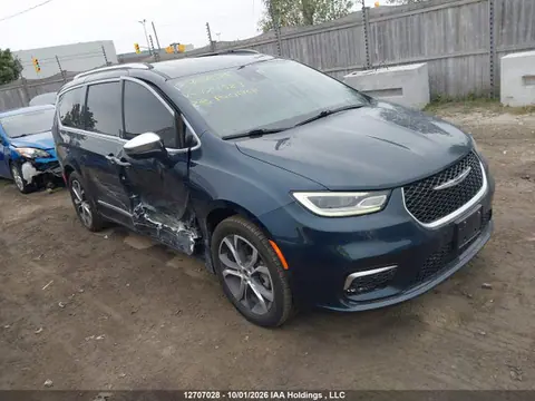 2C4RC3PG2NR124383 — 2022 Chrysler Pacifica Pinnacle AWD, Правый бок (Right Side), фото до ремонта