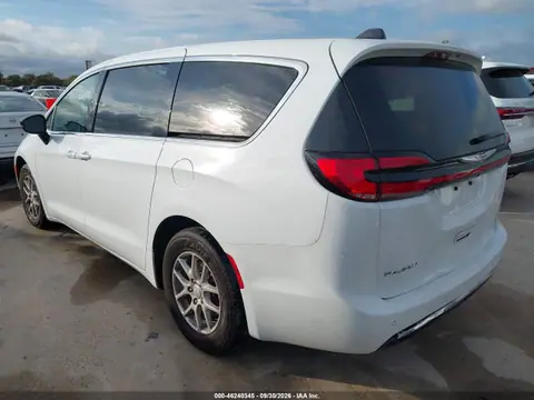 2025 Chrysler Pacifica Select VIN 2C4RC1BG7SR612106 фото 3