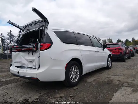 2026 Chrysler Pacifica Select VIN 2C4RC1BG1TR229876 фото 4