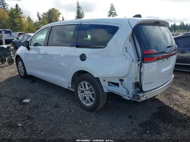 2C4RC1BG8TR283594 — 2026 Chrysler Pacifica Select, фото 3 с аукциона IAAI 14.10.2026, Задняя часть слева