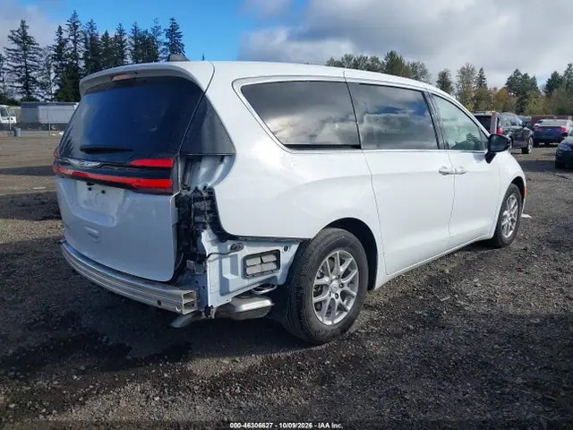 2C4RC1BG8TR283594 — 2026 Chrysler Pacifica Select, фото 4 с аукциона IAAI 14.10.2026, Задняя часть слева