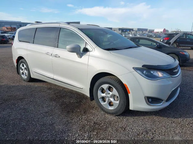 2017 Chrysler Pacifica Touring L Plus VIN 2C4RC1EG7HR643506 фото 1