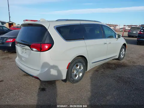 2017 Chrysler Pacifica Touring L Plus VIN 2C4RC1EG7HR643506 фото 4