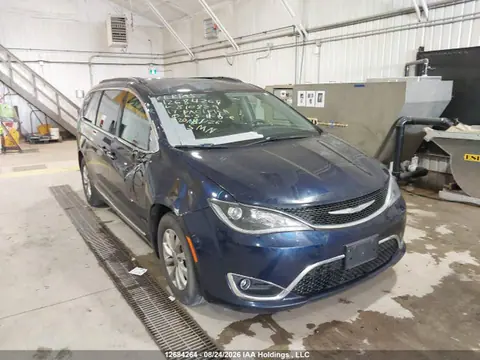 2C4RC1BG6HR810829 — 2017 Chrysler Pacifica Touring L, Левый бок (Left Side), фото до ремонта