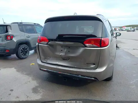 2017 Chrysler Pacifica Touring-l VIN 2C4RC1BG6HR756738 фото 6