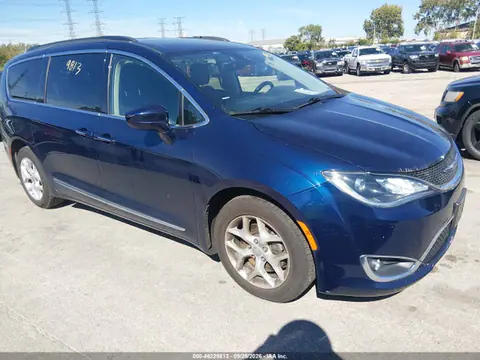 2C4RC1BG3HR809489 — 2017 Chrysler Pacifica Touring L, Естественный износ (Normal Wear & Tear), фото до ремонта
