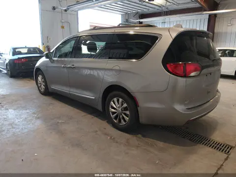 2017 Chrysler Pacifica Touring-l VIN 2C4RC1BG3HR642650 фото 3