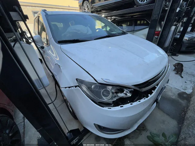 2018 Chrysler Pacifica Touring L VIN 2C4RC1BG8JR118867 фото 1