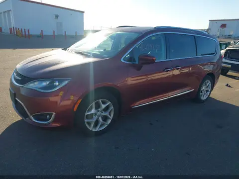 2018 Chrysler Pacifica Touring L VIN 2C4RC1BG5JR166827 фото 2