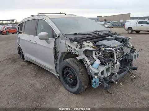 2C4RC1BG5KR698421 — 2019 Chrysler Pacifica Touring L, Задняя часть справа (Right Rear), фото до ремонта