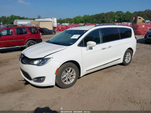 2020 Chrysler Pacifica Touring L VIN 2C4RC1BG5LR114326 фото 2