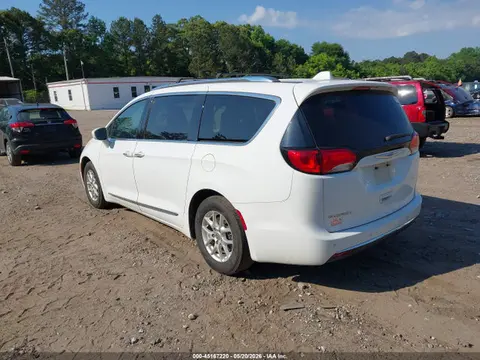 2020 Chrysler Pacifica Touring L VIN 2C4RC1BG5LR114326 фото 3
