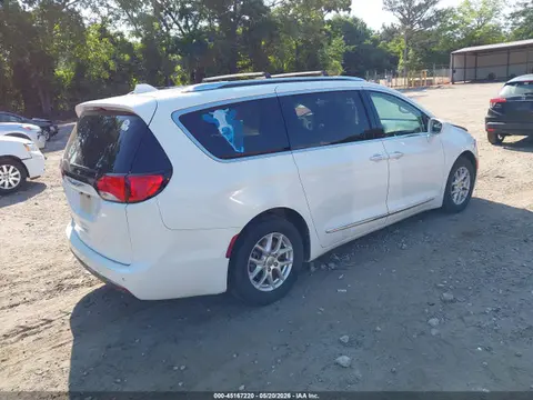 2020 Chrysler Pacifica Touring L VIN 2C4RC1BG5LR114326 фото 4