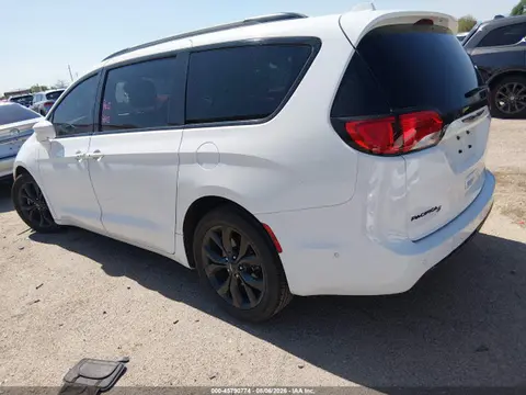 2020 Chrysler Pacifica Touring L VIN 2C4RC1BG8LR273311 фото 3