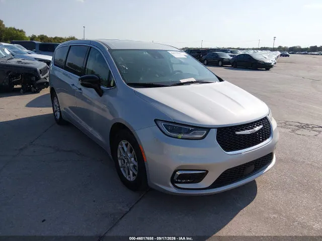 2024 Chrysler Pacifica Touring L VIN 2C4RC1BG3RR144322 фото 1