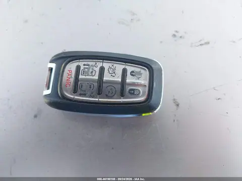 2018 Chrysler Pacifica Touring Plus VIN 2C4RC1FG2JR287440 фото 11