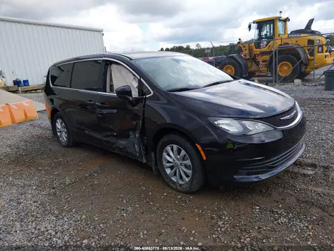 2C4RC1DG2HR588867 — 2017 Chrysler Pacifica Touring, Правый бок (Right Side), фото до ремонта