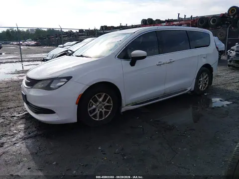 2017 Chrysler Pacifica Touring VIN 2C4RC1DG1HR588763 фото 2