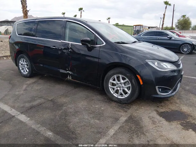 2020 Chrysler Pacifica Touring VIN 2C4RC1FG2LR124189 фото 1