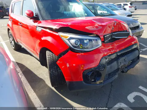 KNDJP3A56H7886565 — 2017 Chrysler Pacifica, Передняя часть, фото до ремонта