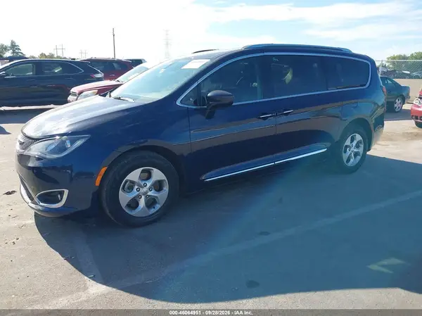 2017 CHRYSLER PACIFICA VIN 2C4RC1EG8HR782236 фото 2