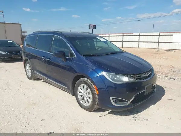 2C4RC1BGXHR665617 — 2017 Chrysler Pacifica, Естественный износ (Normal Wear & Tear), фото до ремонта