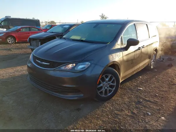 2C4RC1CG1HR657386 — 2017 Chrysler Pacifica, фото 2 с аукциона IAAI 08.10.2026, Задняя часть