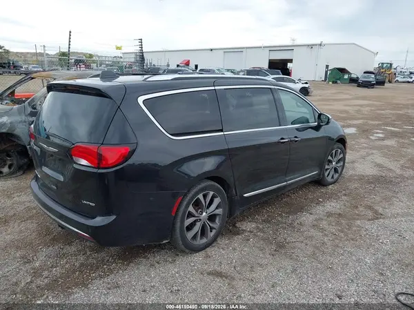2C4RC1GG7HR735339 — 2017 Chrysler Pacifica, фото 4 с аукциона IAAI 13.10.2026, Угон