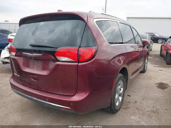 2C4RC1EG6HR519016 — 2017 Chrysler Pacifica, фото 4 с аукциона IAAI, Левый бок