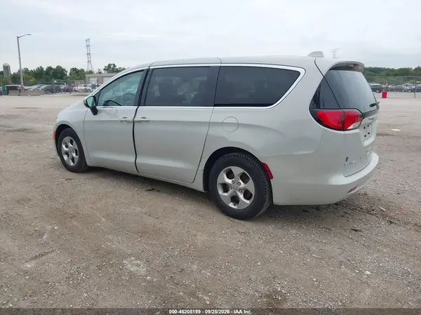2017 CHRYSLER PACIFICA VIN 2C4RC1CG1HR578879 фото 3