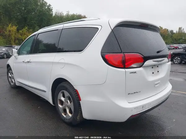 2C4RC1EG0HR588025 — 2017 Chrysler Pacifica, фото 3 с аукциона IAAI, Передняя часть
