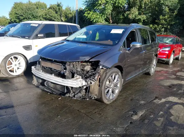 2C4RC1GG1HR544662 — 2017 Chrysler Pacifica, фото 2 с аукциона IAAI, Передняя часть