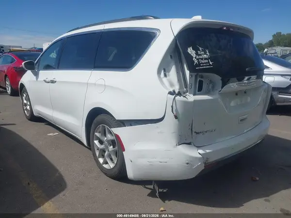 2C4RC1FG0JR315039 — 2018 Chrysler Pacifica, фото 3 с аукциона IAAI 13.10.2026, Задняя часть