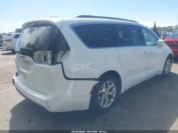 2C4RC1FG0JR315039 — 2018 Chrysler Pacifica, фото 4 с аукциона IAAI 13.10.2026, Задняя часть