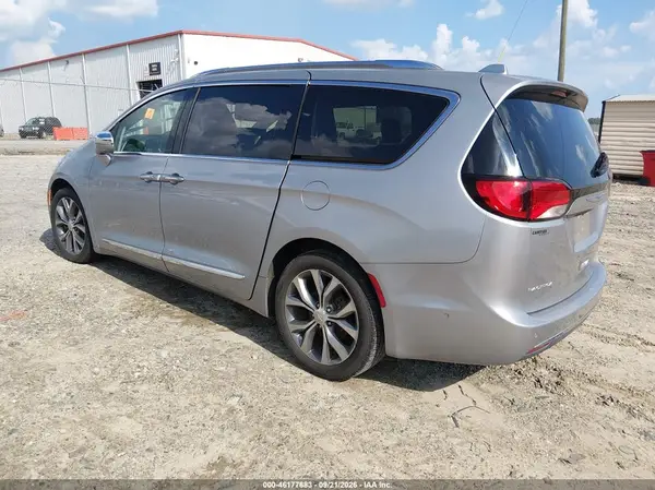 2C4RC1GG6JR226283 — 2018 Chrysler Pacifica, фото 3 с аукциона IAAI 01.10.2026, Естественный износ
