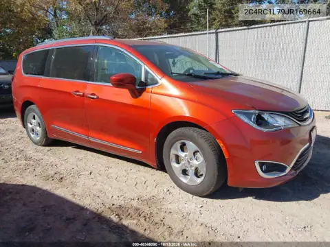 2C4RC1L79JR169664 — 2018 Chrysler Pacifica, Передняя часть, фото до ремонта