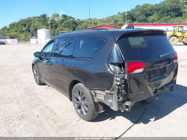 2C4RC1BG2KR549738 — 2019 Chrysler Pacifica, фото 3 с аукциона IAAI, Задняя часть