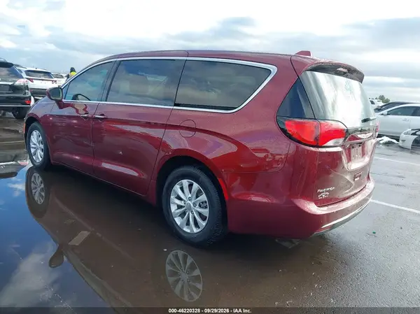 2C4RC1FG1KR616081 — 2019 Chrysler Pacifica, фото 3 с аукциона IAAI, Передняя часть справа