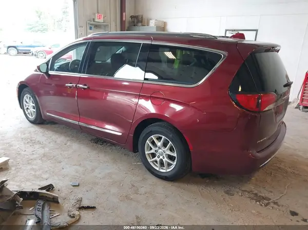 2C4RC1BG3LR182799 — 2020 Chrysler Pacifica, фото 3 с аукциона IAAI, Передняя часть