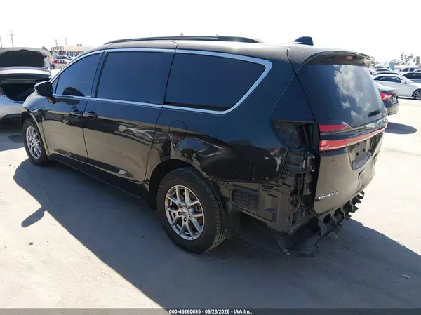 2C4RC1FG2MR501010 — 2021 Chrysler Pacifica, фото 3 с аукциона IAAI, Передняя часть