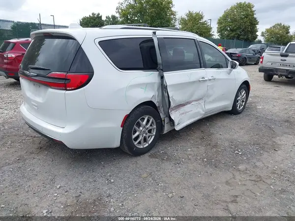 2C4RC1BG0MR576472 — 2021 Chrysler Pacifica, фото 4 с аукциона IAAI, Правый бок
