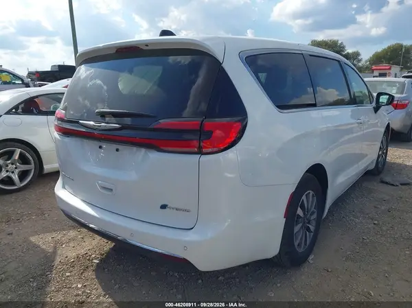 2C4RC1L76PR614225 — 2023 Chrysler Pacifica, фото 4 с аукциона IAAI 06.10.2026, Коробка передач