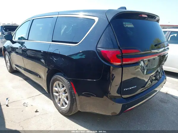 2C4RC1BGXRR140199 — 2024 Chrysler Pacifica, фото 3 с аукциона IAAI 28.09.2026, Задняя часть