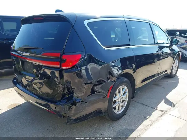 2C4RC1BGXRR140199 — 2024 Chrysler Pacifica, фото 4 с аукциона IAAI 28.09.2026, Задняя часть
