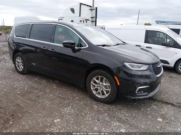 2C4RC1BG3SR506560 — 2025 Chrysler Pacifica, Передняя часть слева (Left Front), фото до ремонта