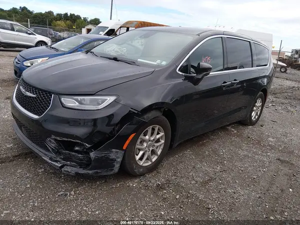 2C4RC1BG3SR506560 — 2025 Chrysler Pacifica, фото 2 с аукциона IAAI 07.10.2026, Передняя часть слева