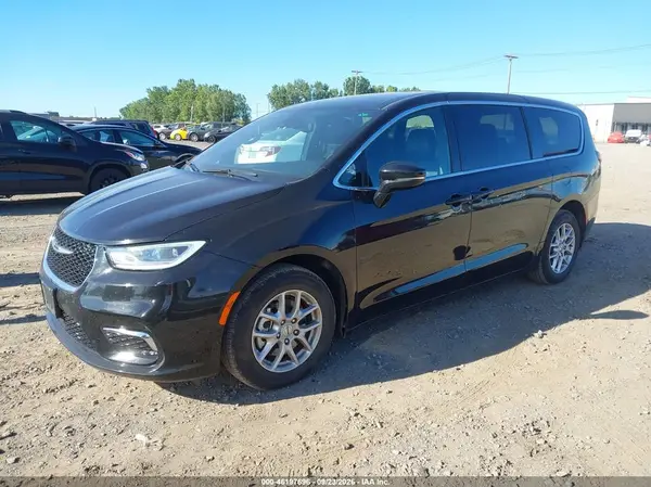 2C4RC1BG6SR531291 — 2025 Chrysler Pacifica, фото 2 с аукциона IAAI, Правый бок