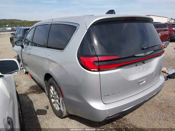 2C4RC1BG2TR160681 — 2026 Chrysler Pacifica, фото 3 с аукциона IAAI 07.10.2026, Передняя часть